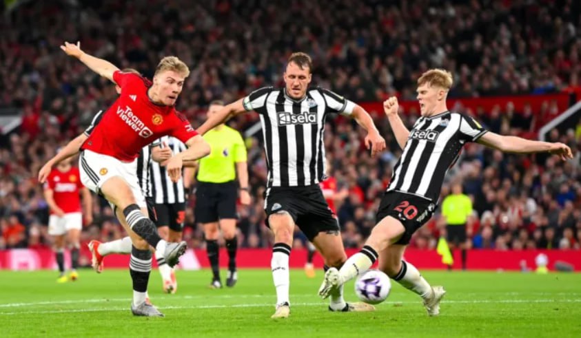 Manchester United vs Newcastle United (03:00 &#8211; 31/12) | Xem lại trận đấu